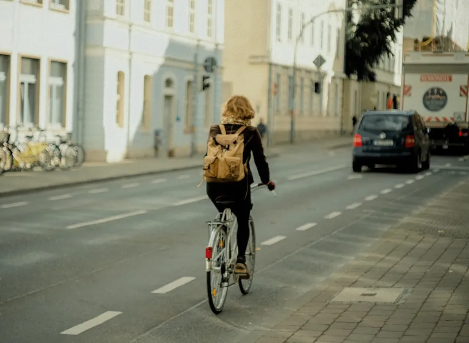 Is It Illegal to Ride a Bicycle Without a Helmet? Let's See